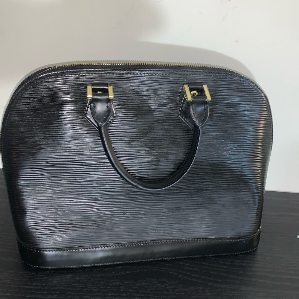Used Louis Vuitton Black Epi Leather Satchel 2006